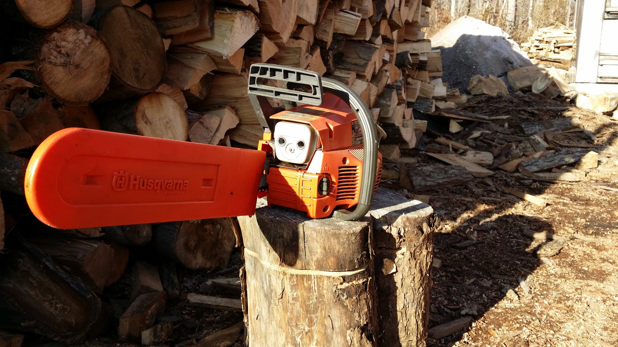 Pre-Owned Husqvarna 141 Chainsaw with 16